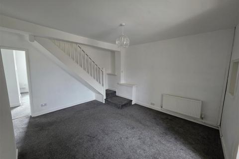 2 bedroom terraced house to rent, Bolton Road, Aspull, Wigan