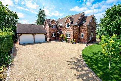 4 bedroom detached house for sale, Chorlton Lane, Cuddington, Malpas.