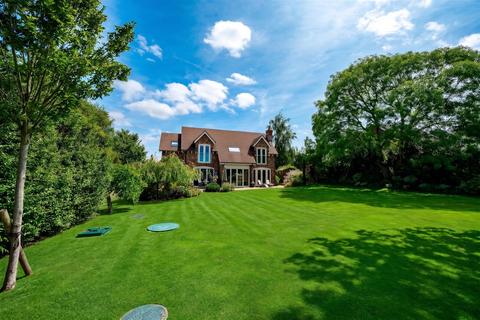 4 bedroom detached house for sale, Chorlton Lane, Cuddington, Malpas.