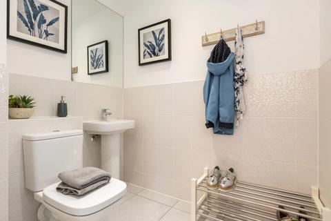 3 bedroom end of terrace house for sale, Buckton Fields, Northampton, NN2 8RB