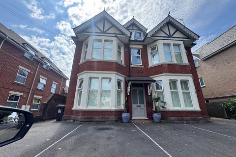 2 bedroom flat to rent, 179 Richmond Park Road, BH8