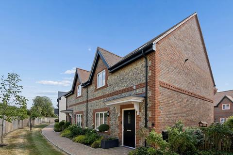 2 bedroom semi-detached house for sale, Hampdens Way, Watlington