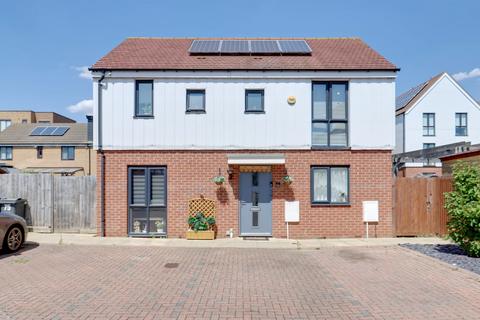 Fairlane Drive, South Ockendon RM15