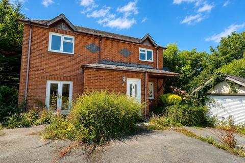4 bedroom detached house for sale, Tudor Gardens, Haverfordwest SA61