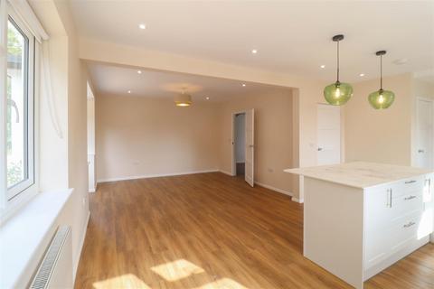 4 bedroom detached house to rent, Hare Park, Six Mile Bottom CB8