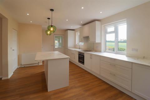 4 bedroom detached house to rent, Hare Park, Six Mile Bottom CB8