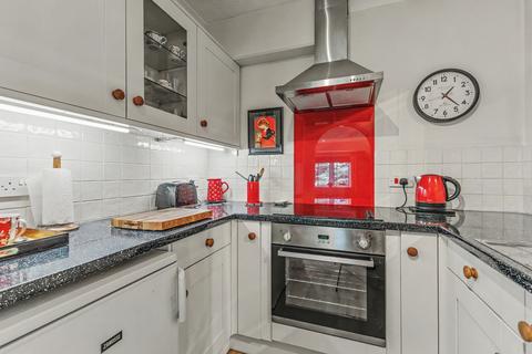2 bedroom flat for sale, Alcester Road, Stratford-Upon-Avon CV37