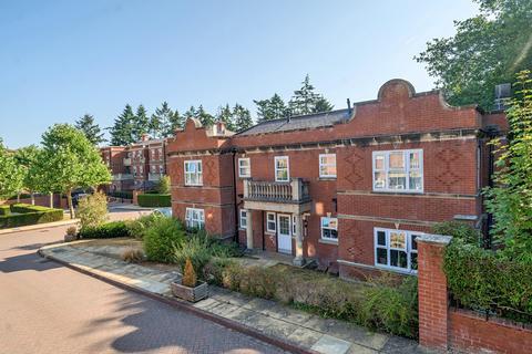 1 bedroom flat for sale, Franklin Court, Godalming GU8