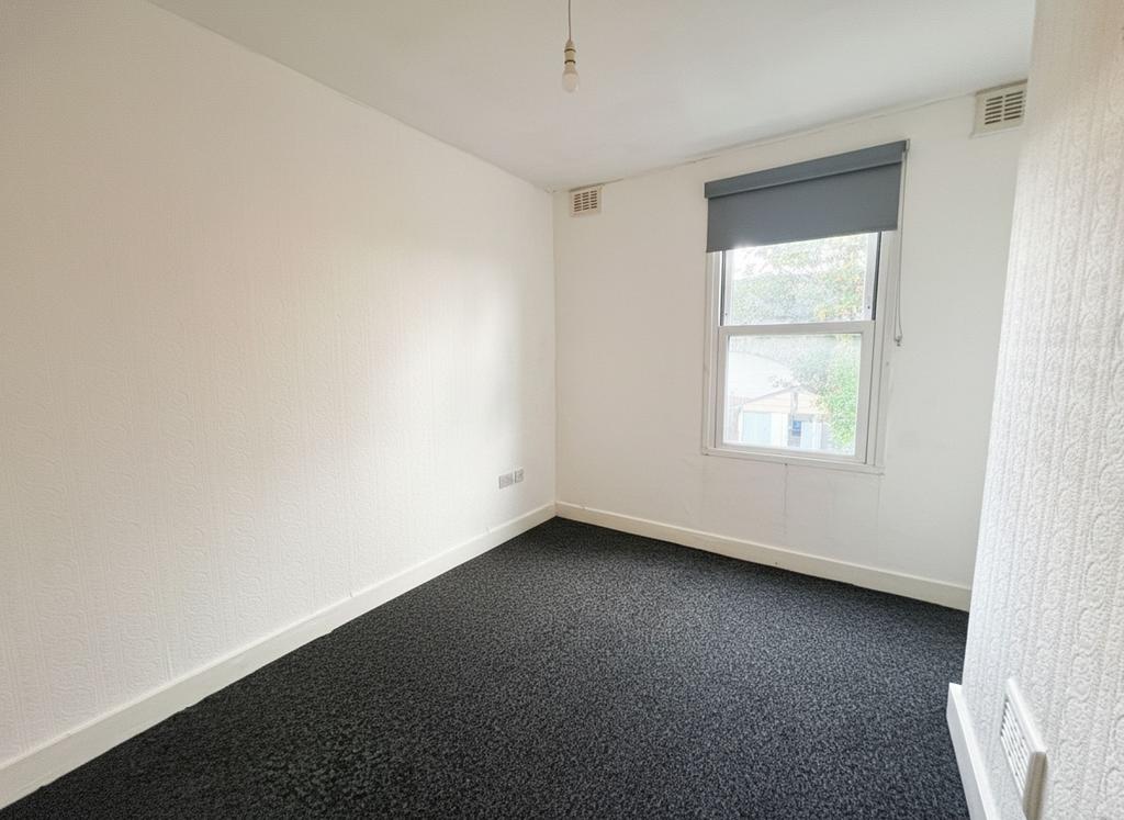 House in London - View 3