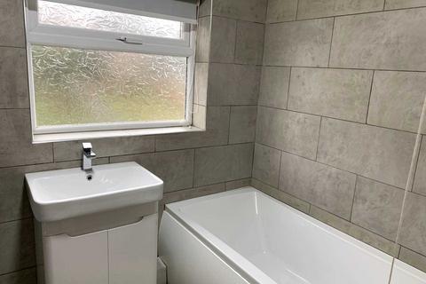 3 bedroom semi-detached house to rent, Newbridge Road, Bordesley Green