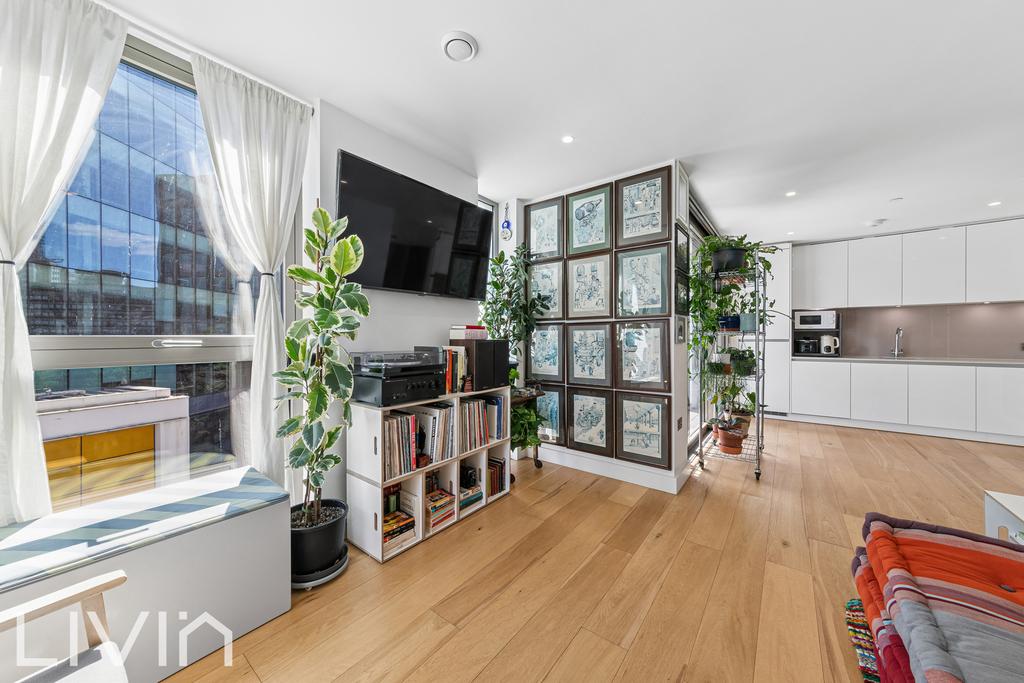 Apartment in Croydon - View 3