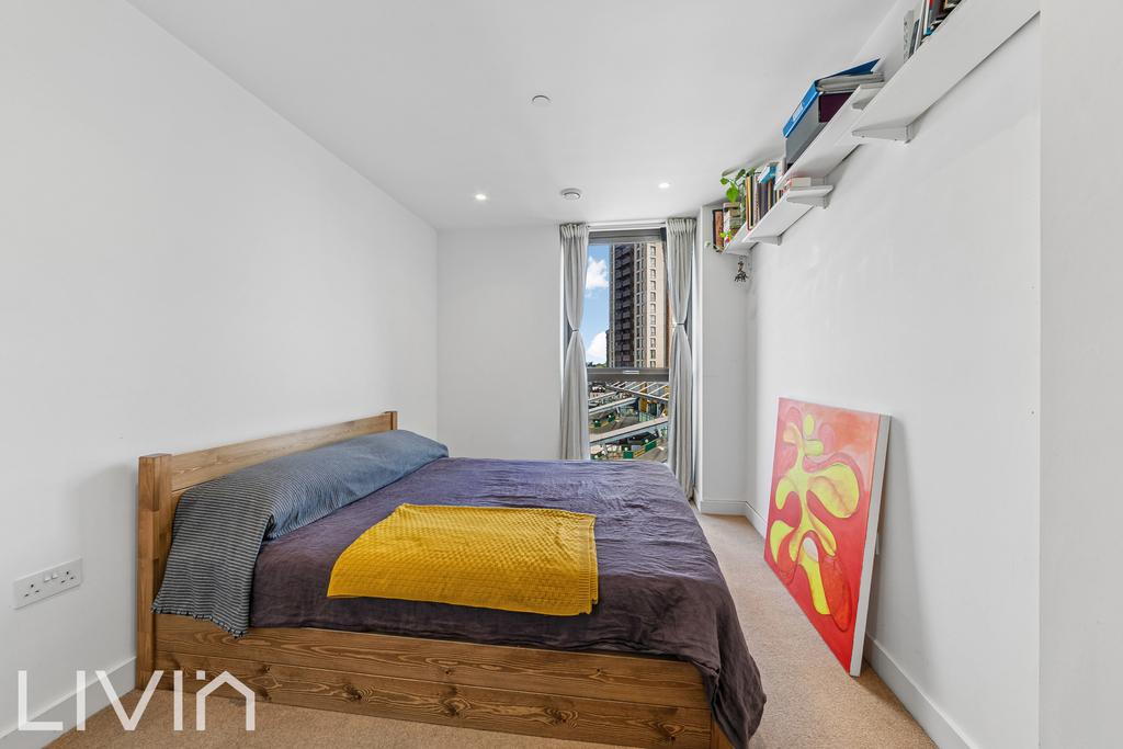 Apartment in Croydon - View 5