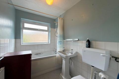 2 bedroom flat for sale, 1 Hunter House, Hunter Road, Guildford, Surrey, GU1 3LQ
