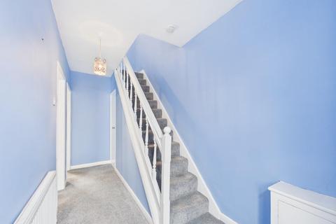 3 bedroom terraced house to rent, 3 Bed Mid-Terraced House, St. Johns Walk, Bridlington, YO16 4HJ