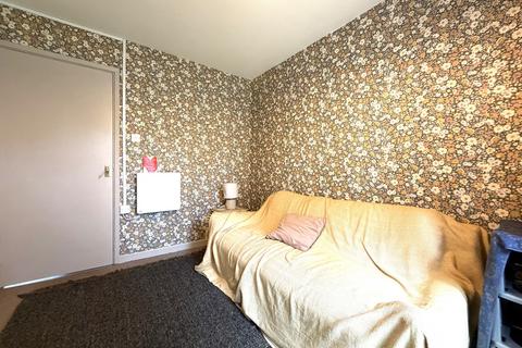 2 bedroom apartment to rent, Helmsdale, Swindon SN25