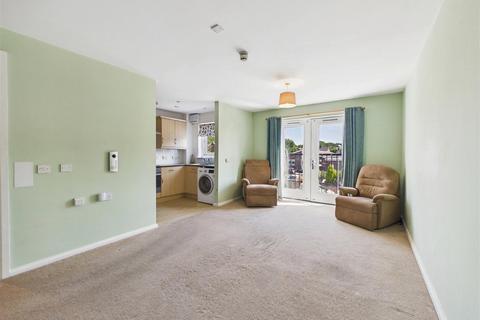 2 bedroom flat for sale, Stonelow Road, Dronfield