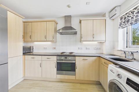 2 bedroom flat for sale, Stonelow Road, Dronfield