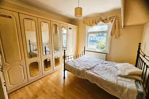 4 bedroom terraced house to rent, Littlemoor Road, Ilford IG1