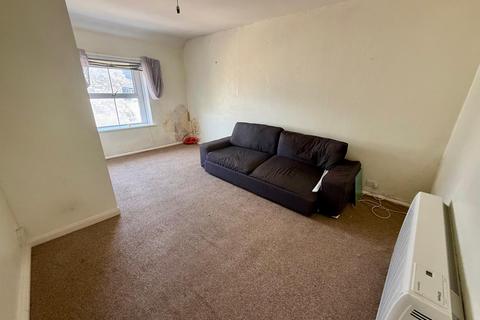 1 bedroom flat for sale, Flat 4, The Old Mermaid, South Street, Sherborne, Dorset DT9 3NG