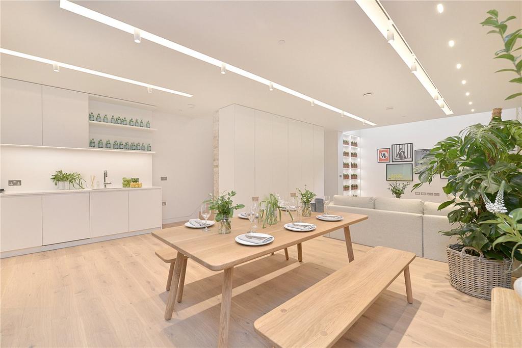 House in London - View 5