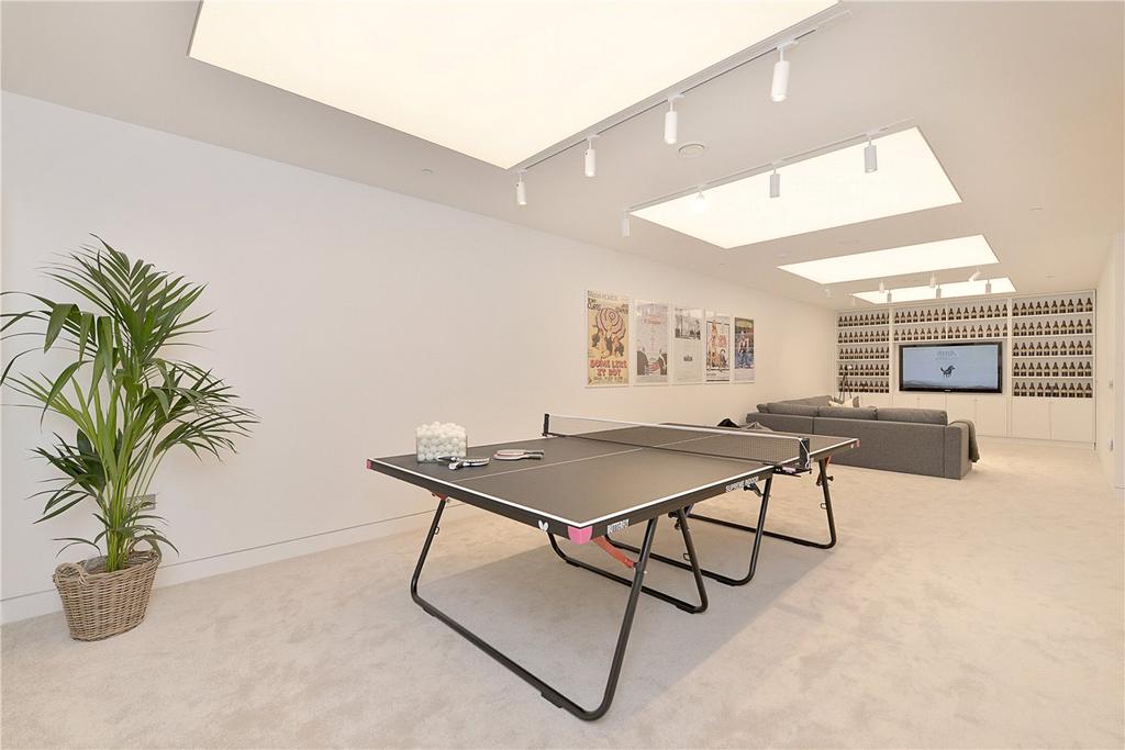 House in London - More