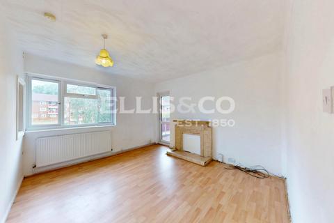 undefined, Kings Drive, Wembley, HA9
