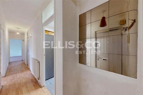 undefined, Kings Drive, Wembley, HA9