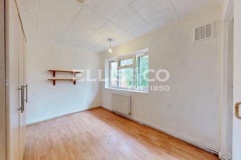 undefined, Kings Drive, Wembley, HA9