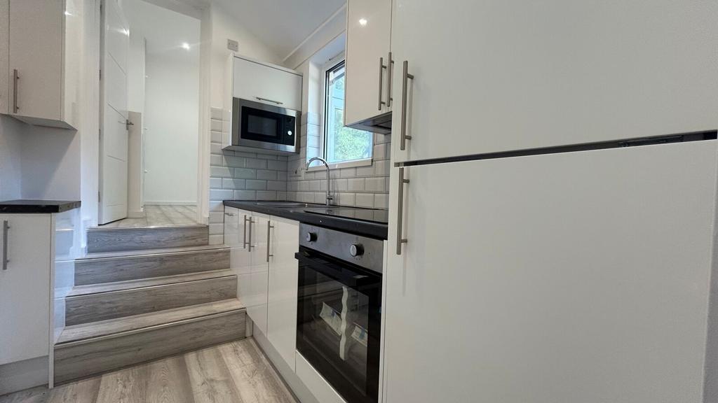 Apartment in Reading, Katesgrove, Coley - View 2