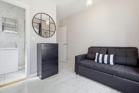 3 bedroom bungalow for sale, Foxhall Road, Ipswich IP3