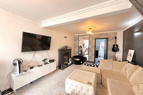 2 bedroom end of terrace house for sale, Pontycymer, Bridgend CF32