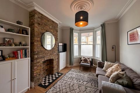 4 bedroom house to rent, Waterloo Road, Leyton, London, E10