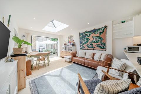 4 bedroom terraced house for sale, Cloudesdale Road, Balham, London, SW17