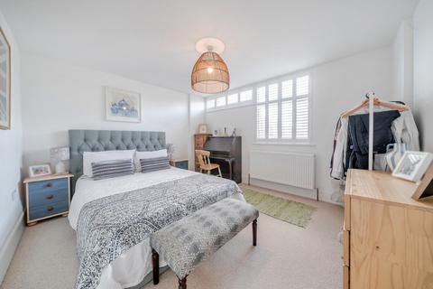 4 bedroom terraced house for sale, Cloudesdale Road, Balham, London, SW17