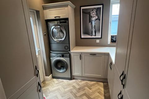 3 bedroom semi-detached house for sale, Lon Dan Y Coed, Cockett, Swansea