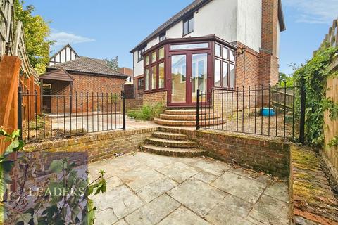 4 bedroom detached house for sale, St. Peters View, Sible Hedingham, Halstead