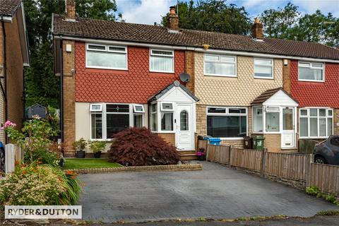 3 bedroom townhouse for sale, Wetherby Drive, Royton, Oldham, Greater Manchester, OL2