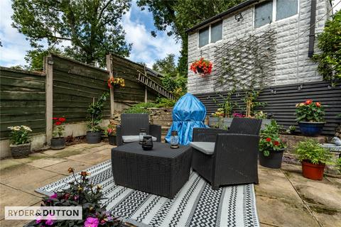 3 bedroom townhouse for sale, Wetherby Drive, Royton, Oldham, Greater Manchester, OL2