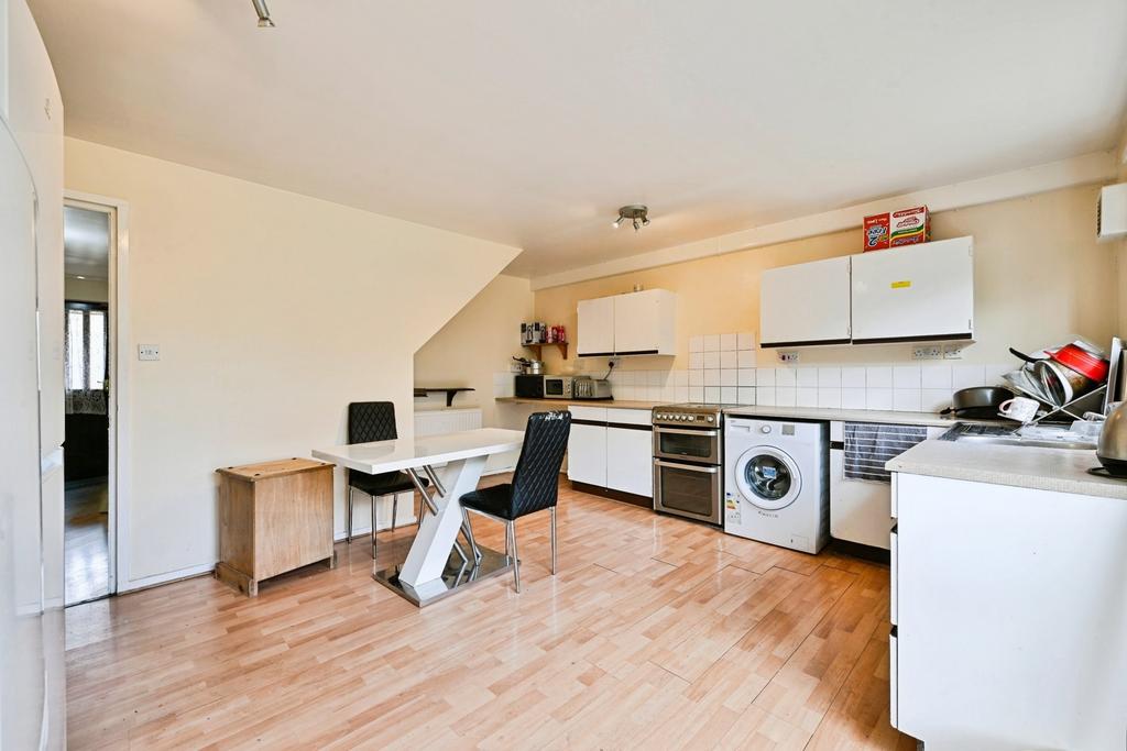 House in Nottingham, Radford - View 2