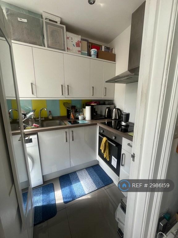 Apartment in Brighton, Brunswick - View 3