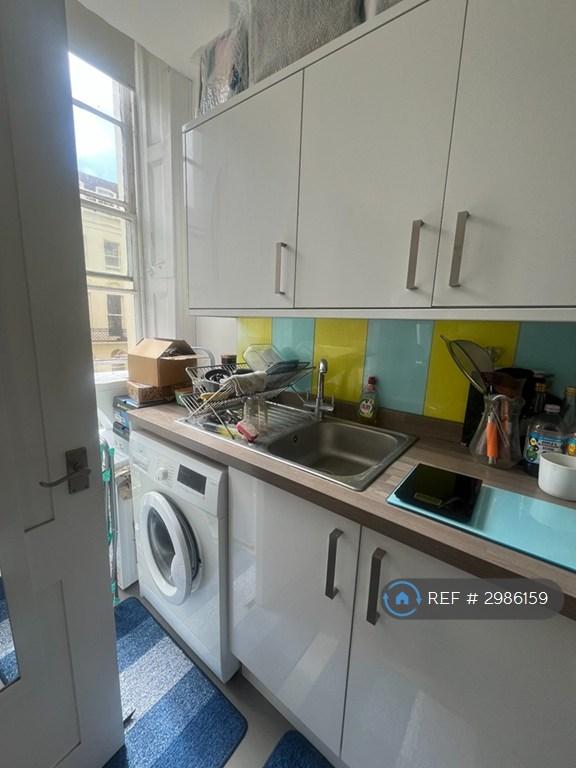 Apartment in Brighton, Brunswick - View 4