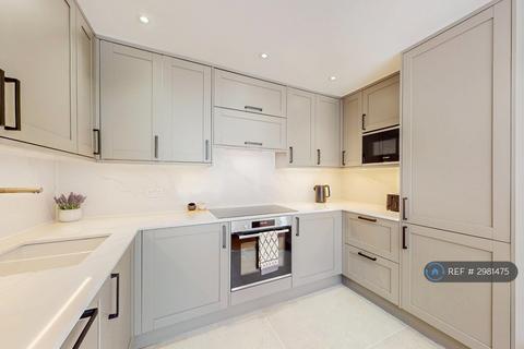 4 bedroom maisonette to rent, Harney Court, London, SE14
