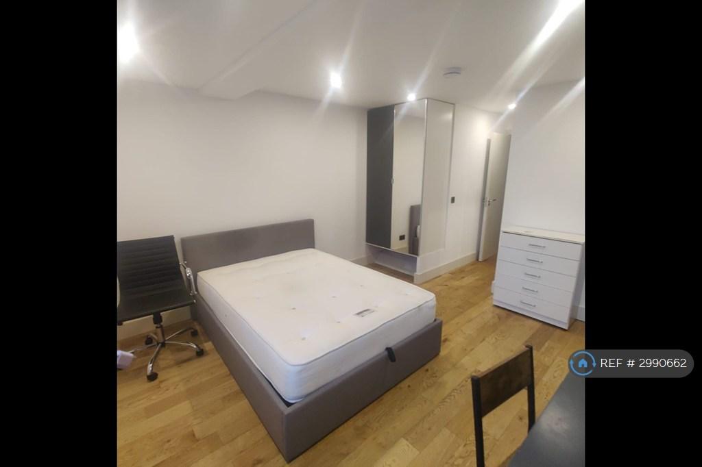Apartment in London - View 4