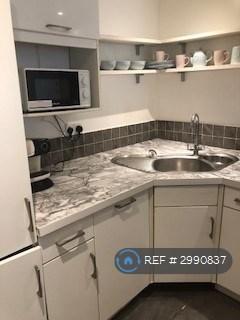 2 bedroom flat to rent, Beckhampton St, Swindon, SN1