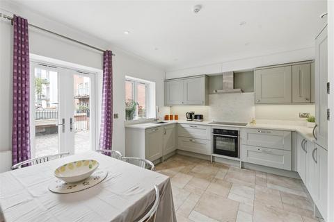 5 bedroom townhouse for sale, Kings Pool Walk, York City Centre, YO1 7NA