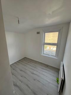2 bedroom flat to rent, 9 Rectory Road , London  E12