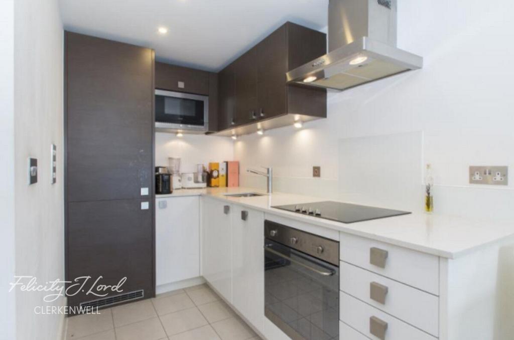 Apartment in LONDON - View 3