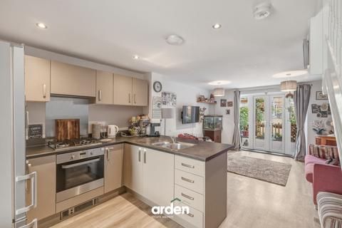 2 bedroom semi-detached house for sale, Clover Close, Droitwich, WR9