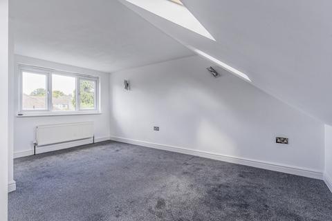 4 bedroom end of terrace house to rent, Cameron Road London SE6