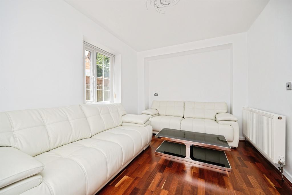 House in Birmingham, West Midlands - View 3